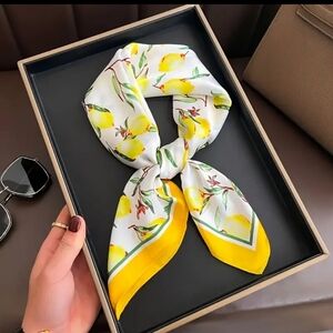 Womens Lemon Print Square Scarf. NIP